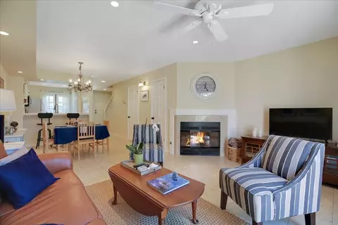 518 W Islay St, Santa Barbara, CA 93101