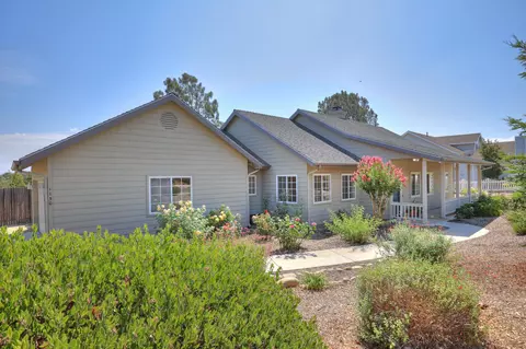 1150 Cota St, Santa Ynez, CA 93460