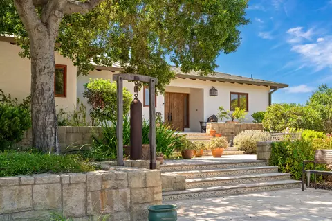 3650 E Oak Trail Rd, Santa Ynez, CA 93460