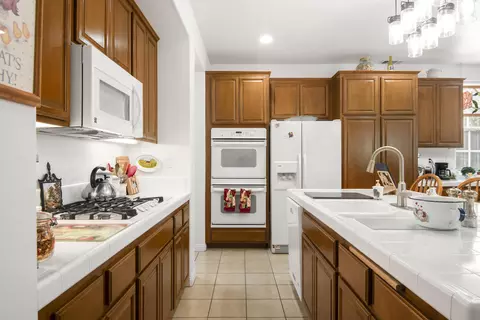 225 Silver Oak Dr, Paso Robles, CA 93446 photo 4
