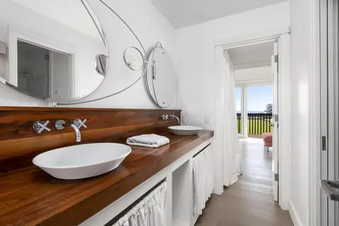 Bath - 3375 Foothill Rd #931, Carpinteria, CA 93013 photo 1 of 1