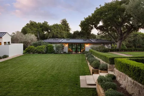 Exterior - 595 Picacho Ln, Montecito, CA 93108 photo 8 of 12