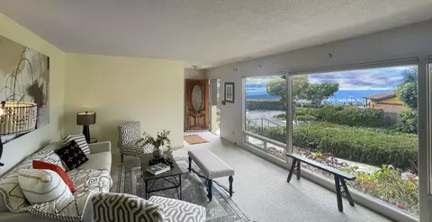 300 Loma Media Rd, Santa Barbara, CA 93103