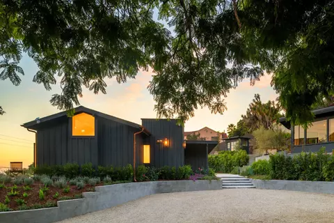 2700 Exeter Pl, Santa Barbara, CA 93105