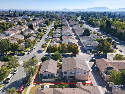 1300 Isleton Pl, Oxnard, CA 93030 photo 3