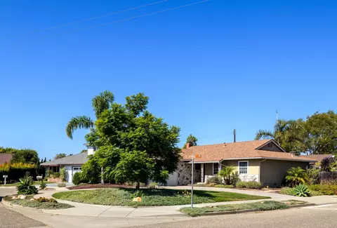 97 St George Pl, Goleta, CA 93117