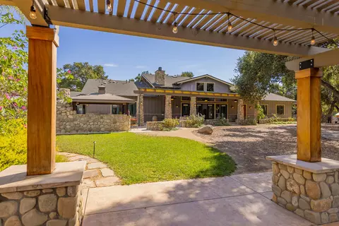 Exterior - 705 S Rice Rd, Ojai, CA 93023 photo 3 of 21
