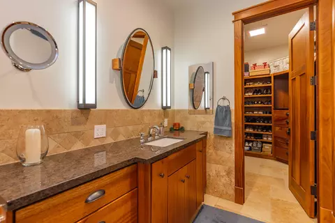 Bath - 705 S Rice Rd, Ojai, CA 93023 photo 1 of 4
