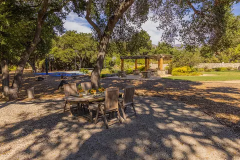 Exterior - 705 S Rice Rd, Ojai, CA 93023 photo 12 of 21