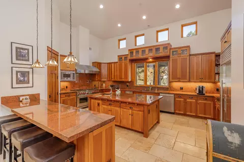 Kitchen - 705 S Rice Rd, Ojai, CA 93023 photo 2 of 5