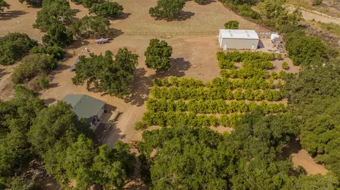 View/Area - 705 S Rice Rd, Ojai, CA 93023 photo 8 of 10