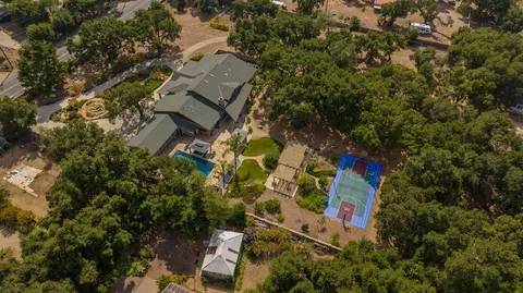 View/Area - 705 S Rice Rd, Ojai, CA 93023 photo 9 of 10