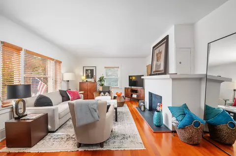 423 E Islay St, Santa Barbara, CA 93101 photo 6