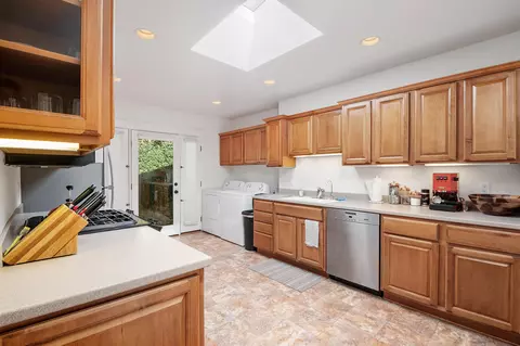 423 E Islay St, Santa Barbara, CA 93101 photo 11