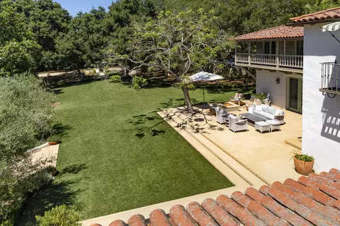 Exterior - 749 Fuera Ln, Montecito, CA 93108 photo 10 of 14