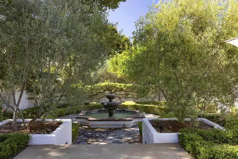 Exterior - 749 Fuera Ln, Montecito, CA 93108 photo 8 of 14
