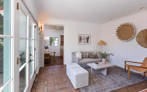 821 Laguna St #C, Santa Barbara, CA 93101