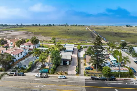 4237 Carpinteria Ave UNIT B, Carpinteria, CA 93013 photo 3