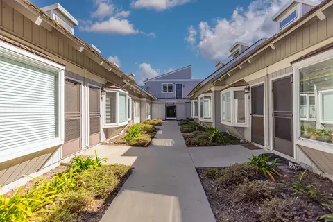 Exterior - 130 Ash Ave #12, Carpinteria, CA 93013 photo 2 of 2