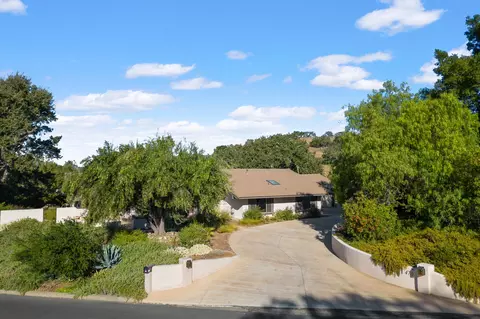 470 Rancho Alisal Dr, Solvang, CA 93463