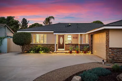 4017 Maple St, Ventura, CA 93003