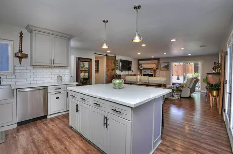 6284 Parkhurst Dr, Goleta, CA 93117 photo 3