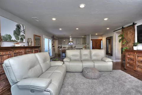 6284 Parkhurst Dr, Goleta, CA 93117 photo 9