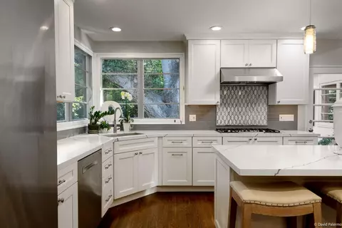 Kitchen - 1545 Ramona Ln, Montecito, CA 93108 photo 2 of 3