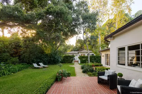 Exterior - 1545 Ramona Ln, Montecito, CA 93108 photo 5 of 9