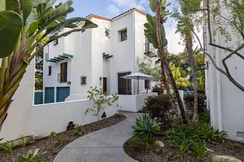 330 W Alamar Ave #A, Santa Barbara, CA 93105