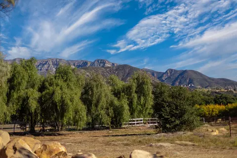 12523 Treeranch Rd, Ojai, CA 93023 photo 2