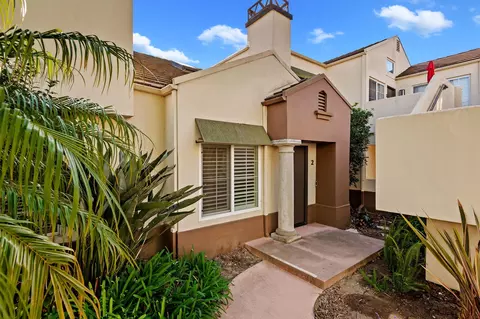 3727 Greggory Way #2, Santa Barbara, CA 93105