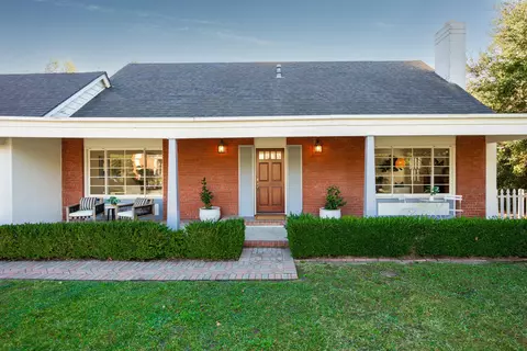 30 Augusta Ln, Santa Barbara, CA 93108