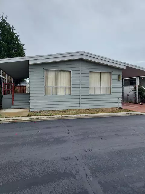945 Ward Dr #127, Santa Barbara, CA 93111