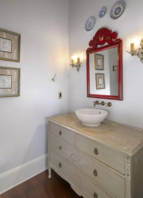 Bath - 708 Main St, Los Alamos, CA 93440 photo 3 of 4
