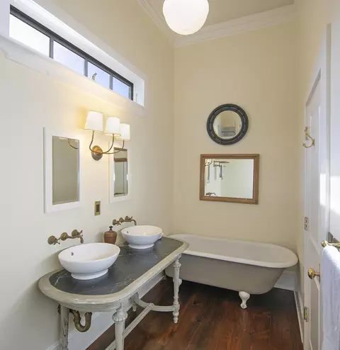 Bath - 708 Main St, Los Alamos, CA 93440 photo 2 of 4