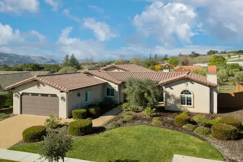 615 Oak Ridge Rd, Solvang, CA 93463