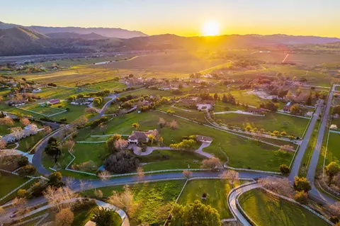 345 Meadowlark Rd, Santa Ynez, CA 93460