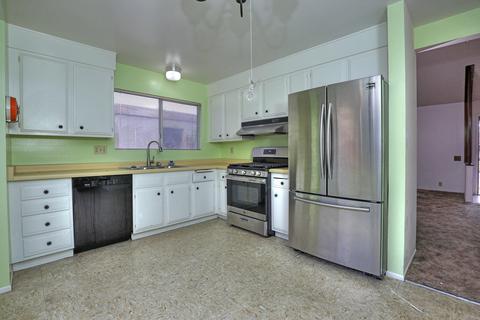 4686 Aragon Dr, Carpinteria, CA 93013 photo 7