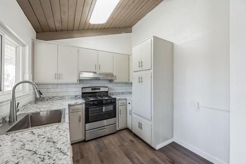 905 N A St, Lompoc, CA 93436 photo 9