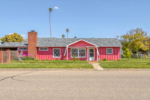 1019 E Maple Ave, Lompoc, CA 93436