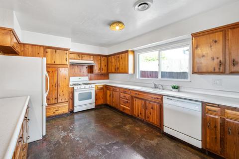 1019 E Maple Ave, Lompoc, CA 93436 photo 7