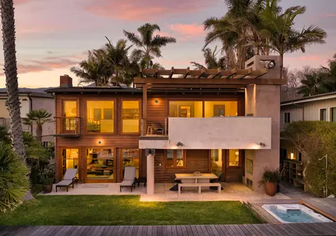 1581 S Jameson Ln, Santa Barbara, CA 93108