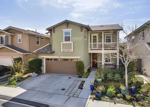 6379 Lagunitas Ct, Carpinteria, CA 93013