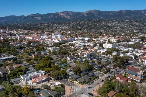 View/Area - 507 Brinkerhoff Ave, Santa Barbara, CA 93101 photo 1 of 5
