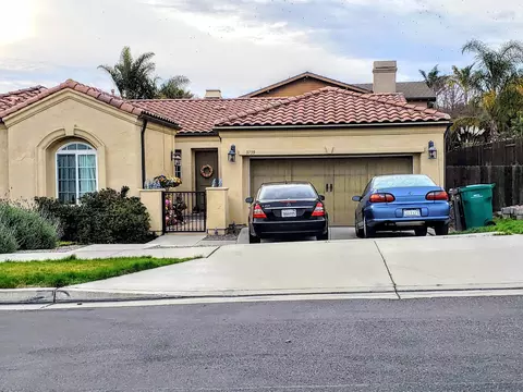 3739 Lunar Cir, Lompoc, CA 93436