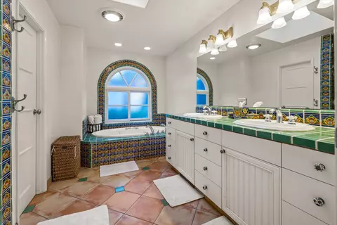 Bath - 170 Butterfly Ln, Montecito, CA 93108 photo 2 of 4