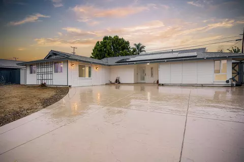 4227 Constellation Rd, Lompoc, CA 93436