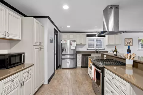 Kitchen - 4227 Constellation Rd, Lompoc, CA 93436 photo 3 of 3