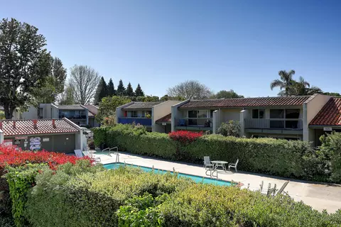41 Dearborn Pl #72, Goleta, CA 93117
